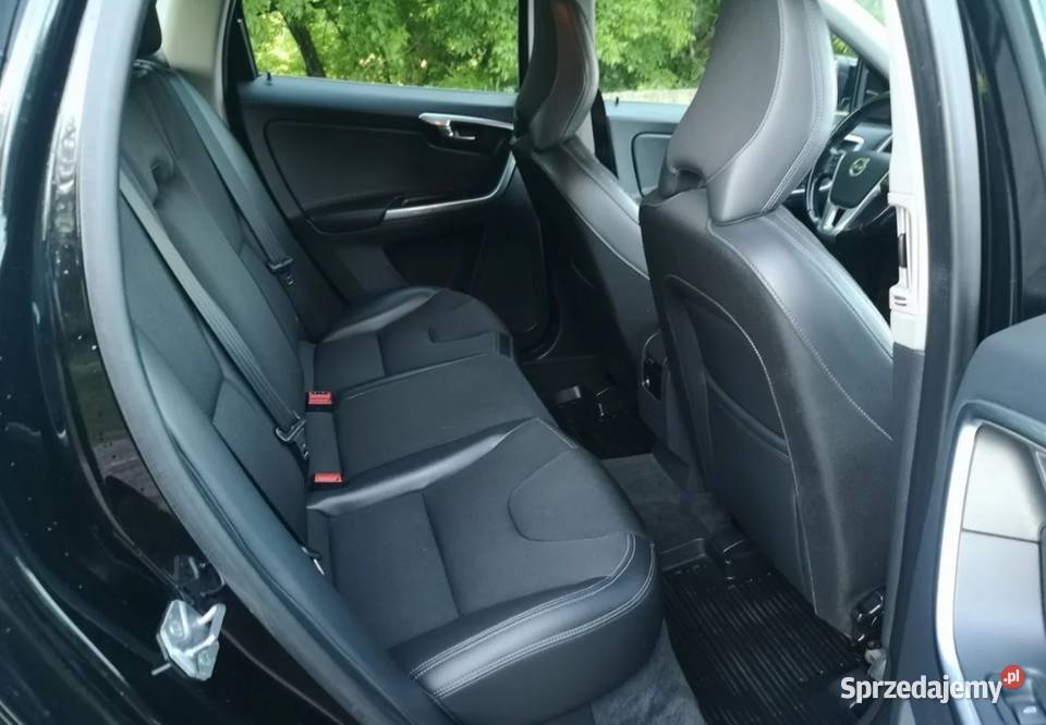 Volvo XC60 20 d Lift stan idealny Zamiana czarny XC 60 Mosina sprzedam