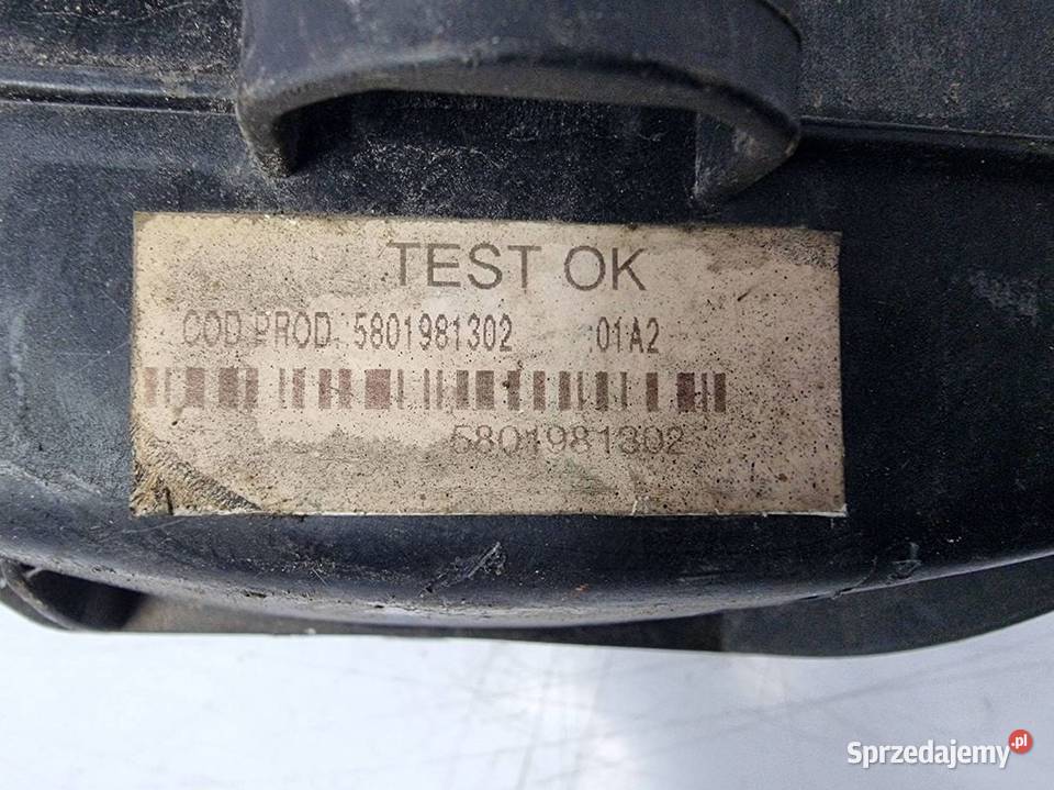 SKRZYNKA BEZPIECZNIKÓW IVECO COMPA 5801981302 Pozostałe Lipno sprzedam