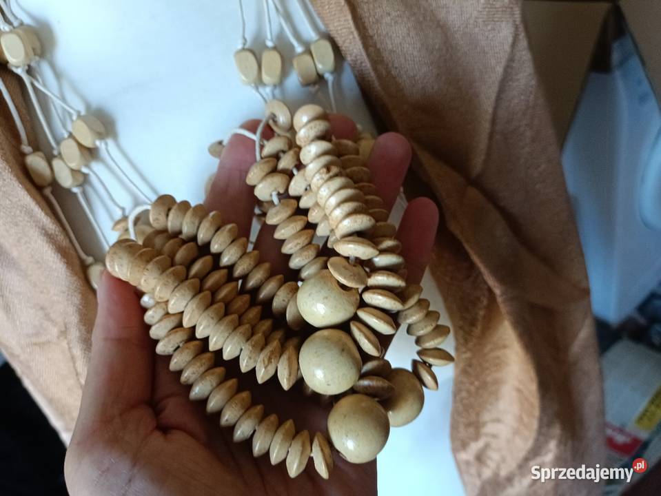 Drewniane długie okazałe korale podlaskie Białystok sprzedam