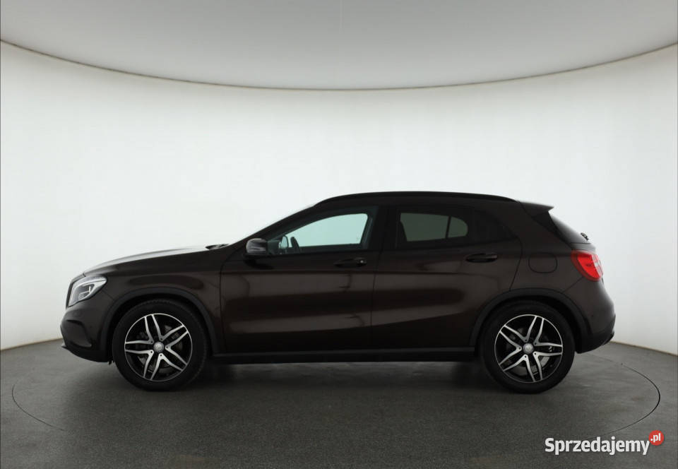 Mercedes GLA GLA 250 4MATIC reflektory ksenonowe GLA mazowieckie