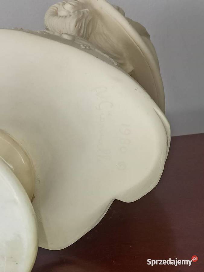 Figura alabaster Włochy A Giannelli 1980 r Budzyń