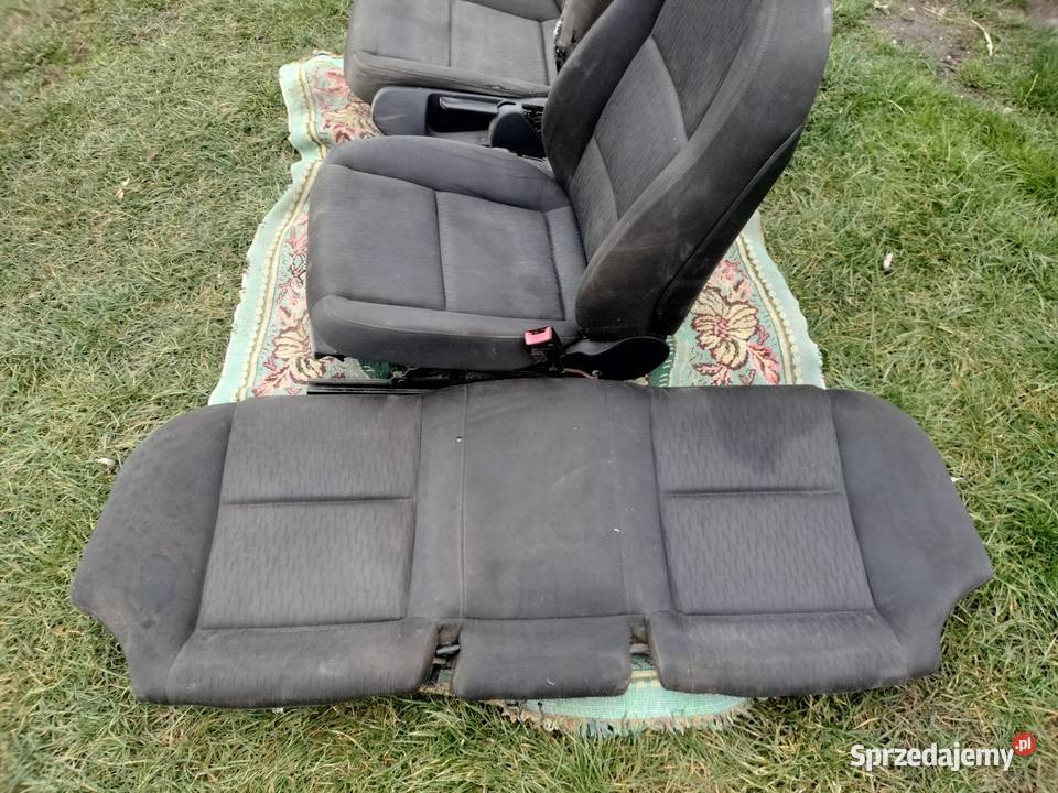 Komplet foteli audi a4b7