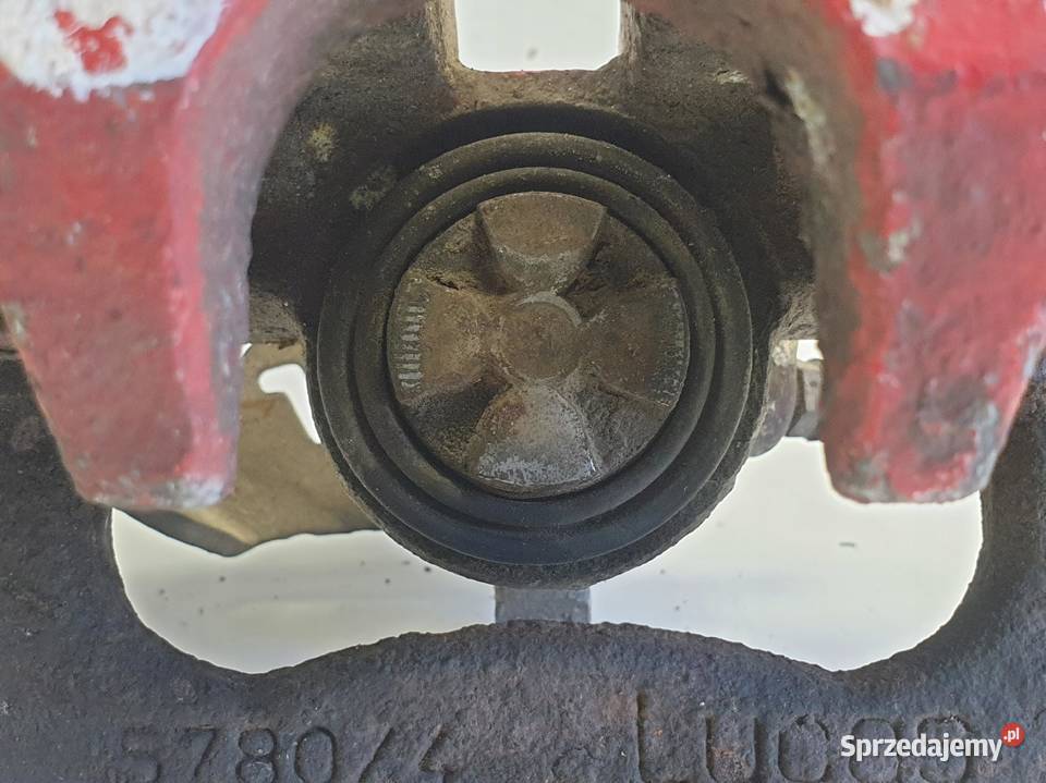 VW Golf IV PRAWY ZACISK HAMULCOWY tył PASAŻERA lubelskie Janów