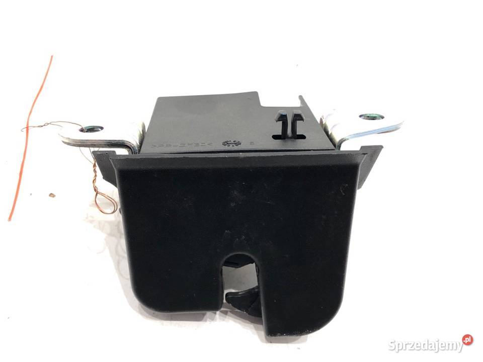 ZAMEK KLAPY TYŁ VW POLO VI Hatchback