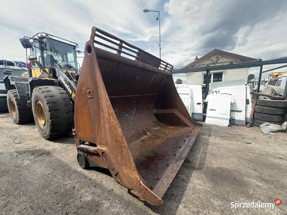 Komatsu WA320 2013r NIEUSZKODZONY Kościelec