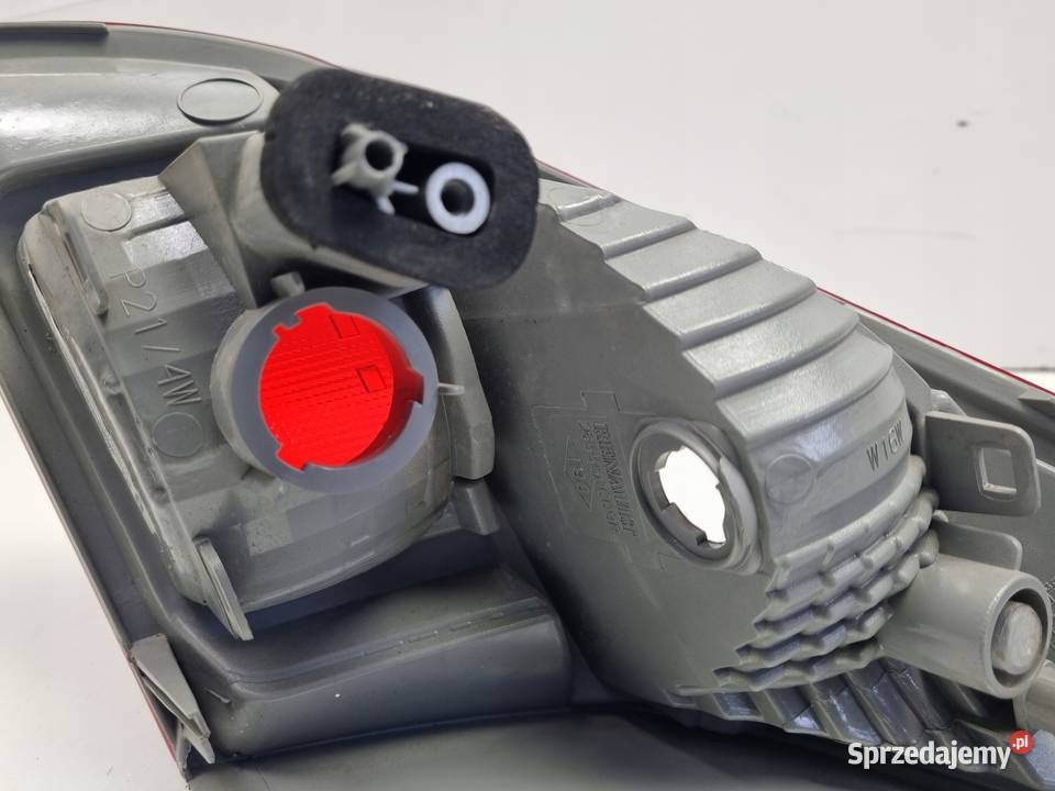 Renault Megane III HTB TYLNA LAMPA LEWA lewy tył lubelskie