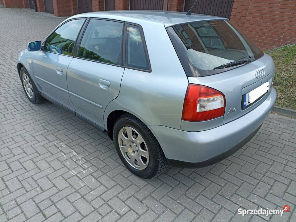 Audi a3 8l 16 Benzyna 2002 5 DRZWI Klimatyzacja Samochody osobowe Świdnik