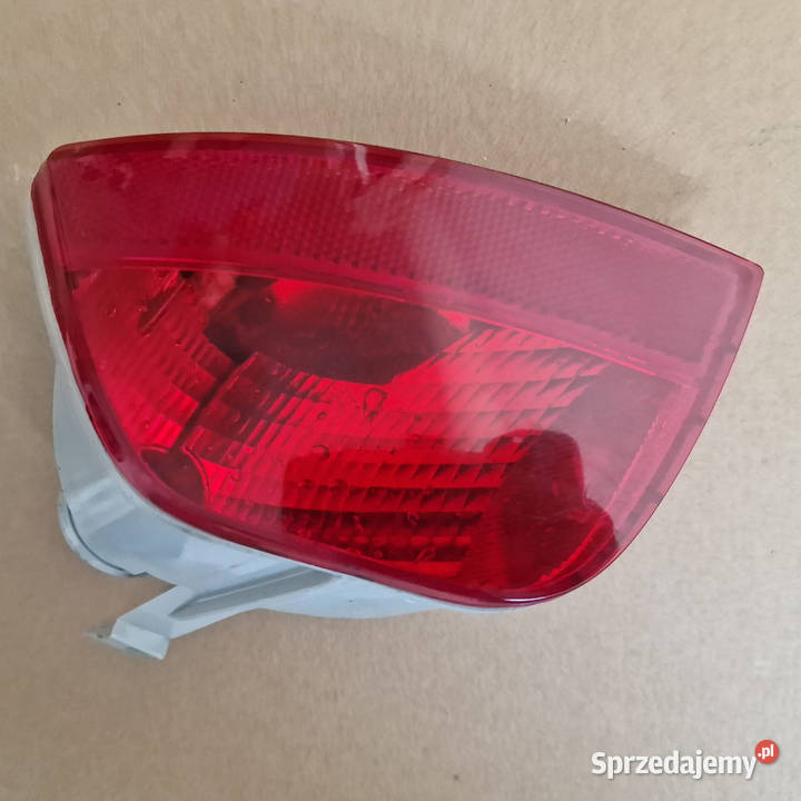 FORD FOCUS MK2 LAMPA PRZECIWMGIELNA TYŁ sprzedam