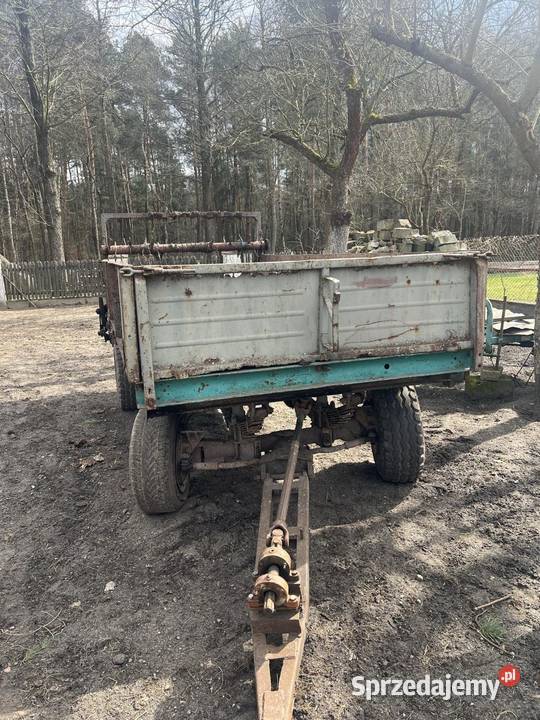 Rozrzutnik czarna bialystocka 2 osiowy ( przyczepa)