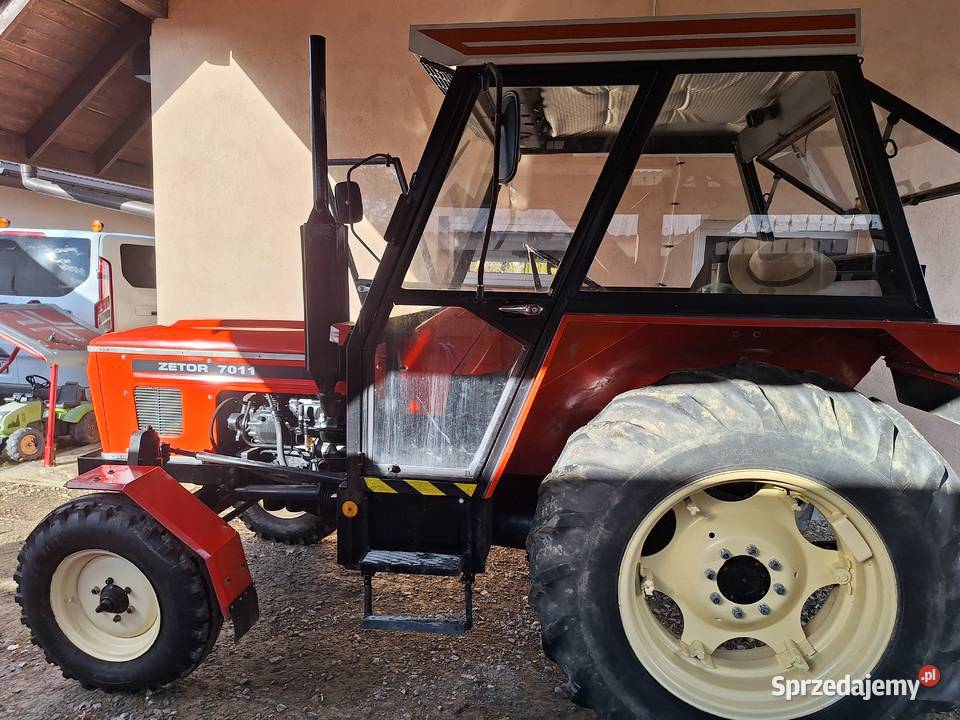 Ciagnik rolniczy Zetor 7011 małopolskie Lipinki