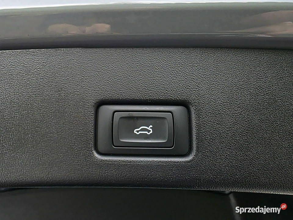 Audi Q4 Sportback etron serwis ASO dodatkowy szary Rydułtowy