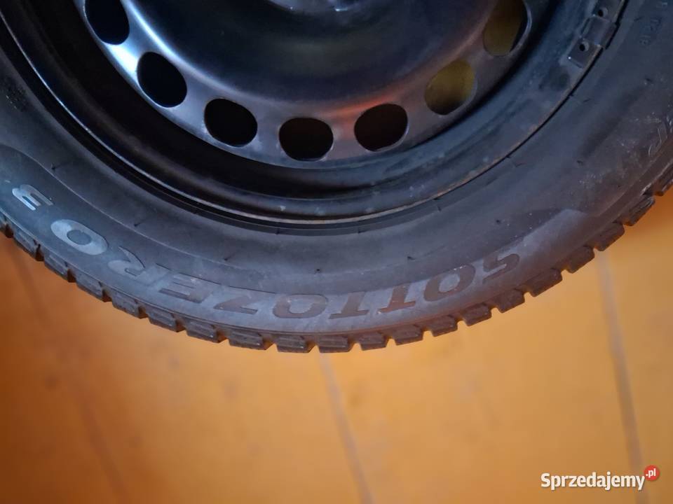 Opony zimowe Pirelli Sottozero 3 21560 R16 lubelskie Biłgoraj sprzedam