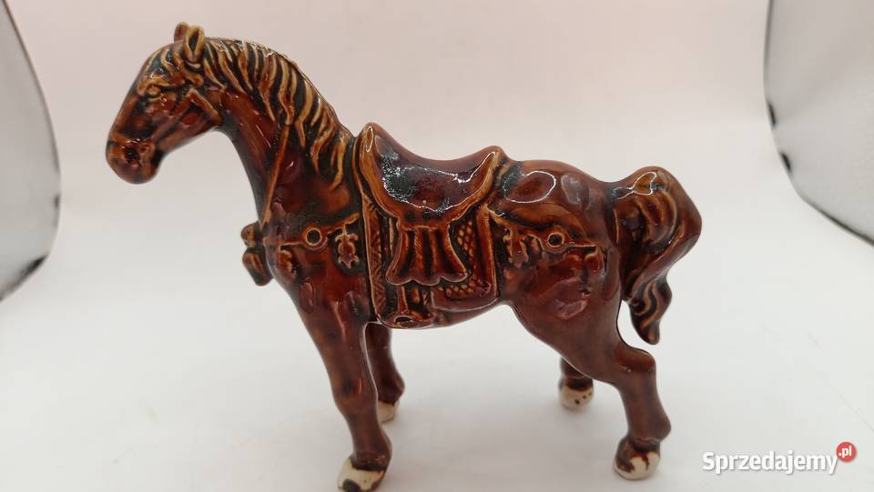 Figurka ceramiczna koń w stylu dynastii Tang Zamość