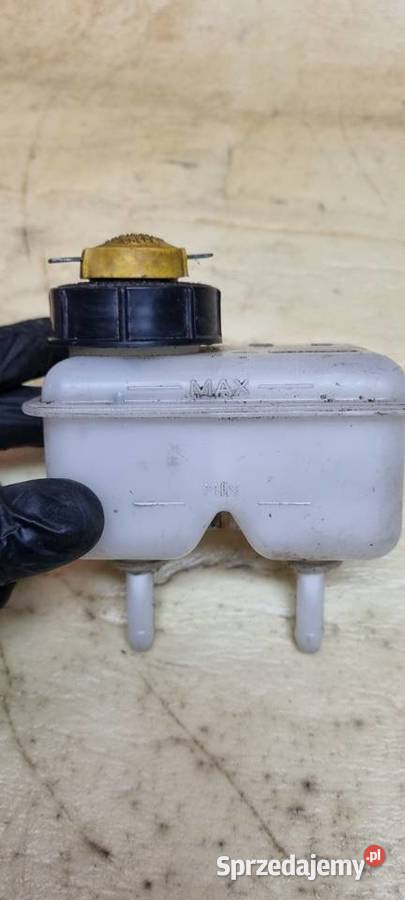 Fiat 126p zbiornik płynu hamulcowego osobowe śląskie Zabrze