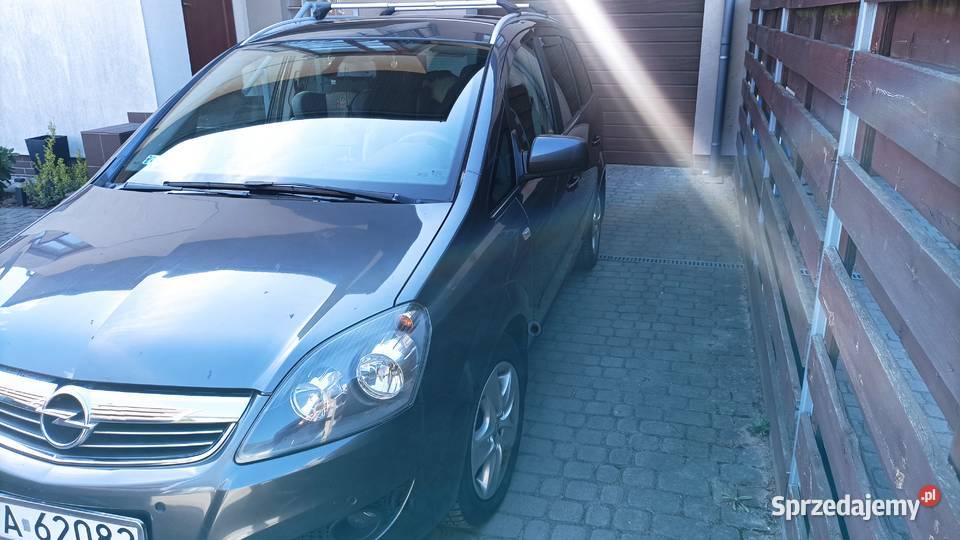 Opel Zafira B 18 bezwypadkowy elektryczne szyby