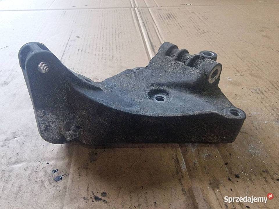 ŁAPA OSPRZĘTU IVECO DAILY 35S18 504115732 osobowe