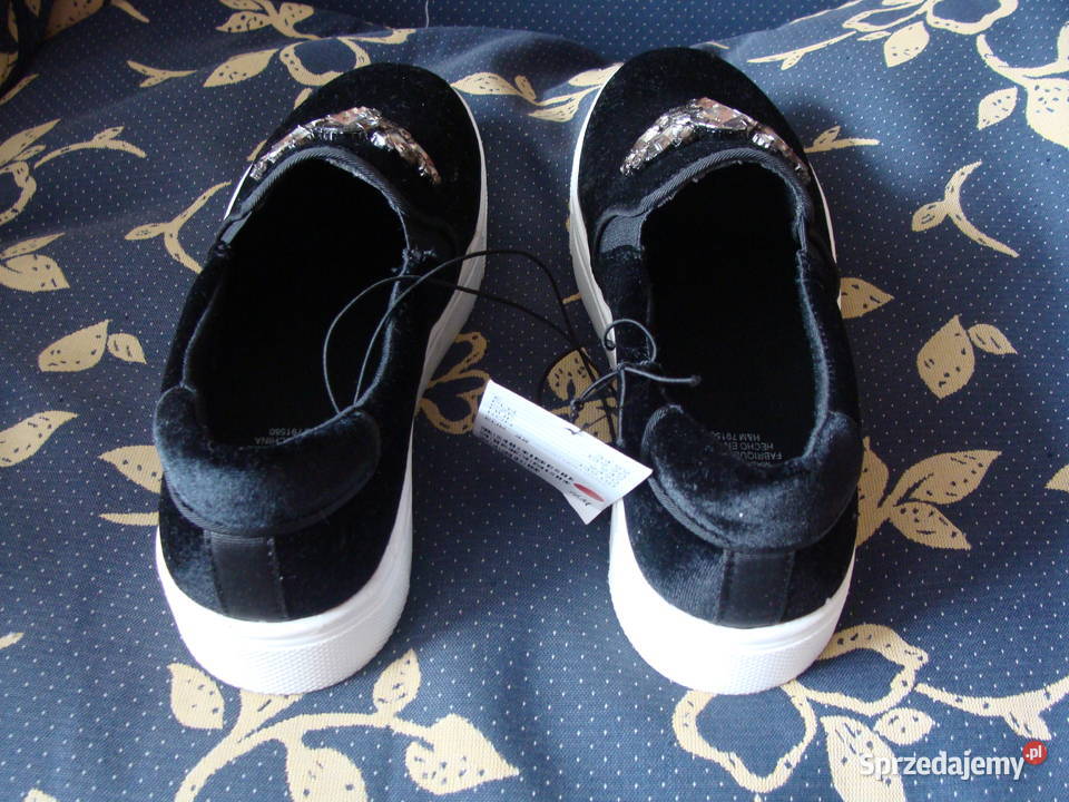 nowe czarne buty welur slip on zdobienia hm Łódź