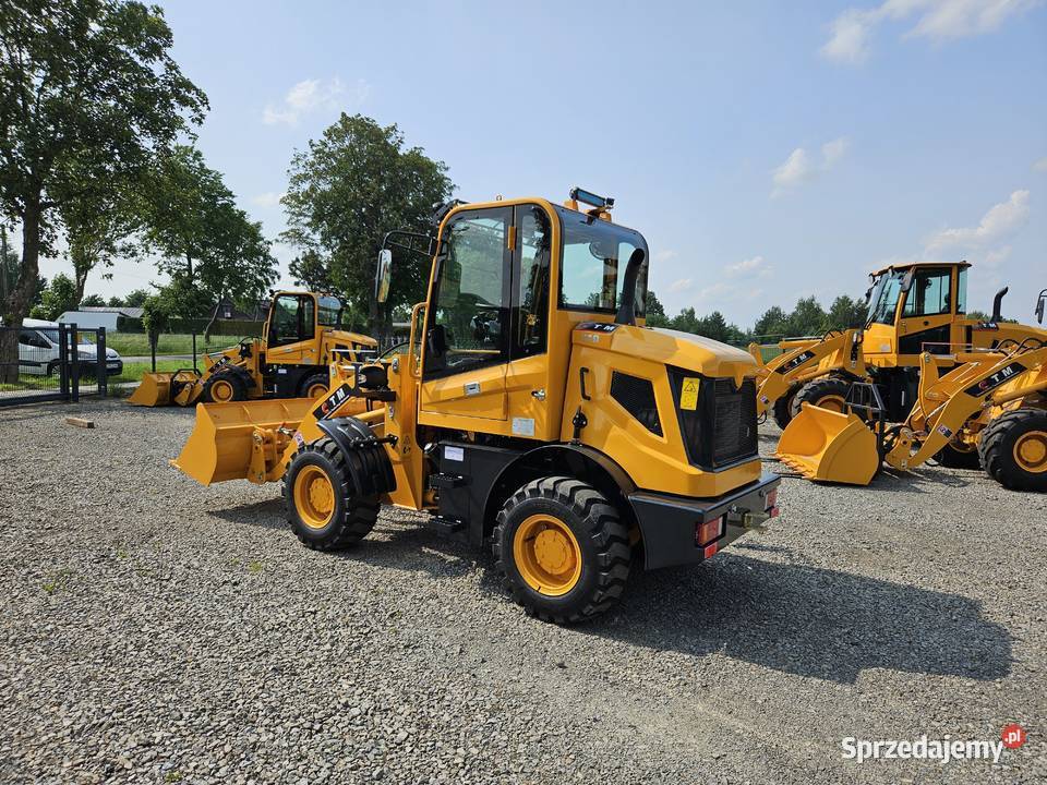 Ładowarka kołowa CTM 610 miniładowarka na Spycharki Parczew