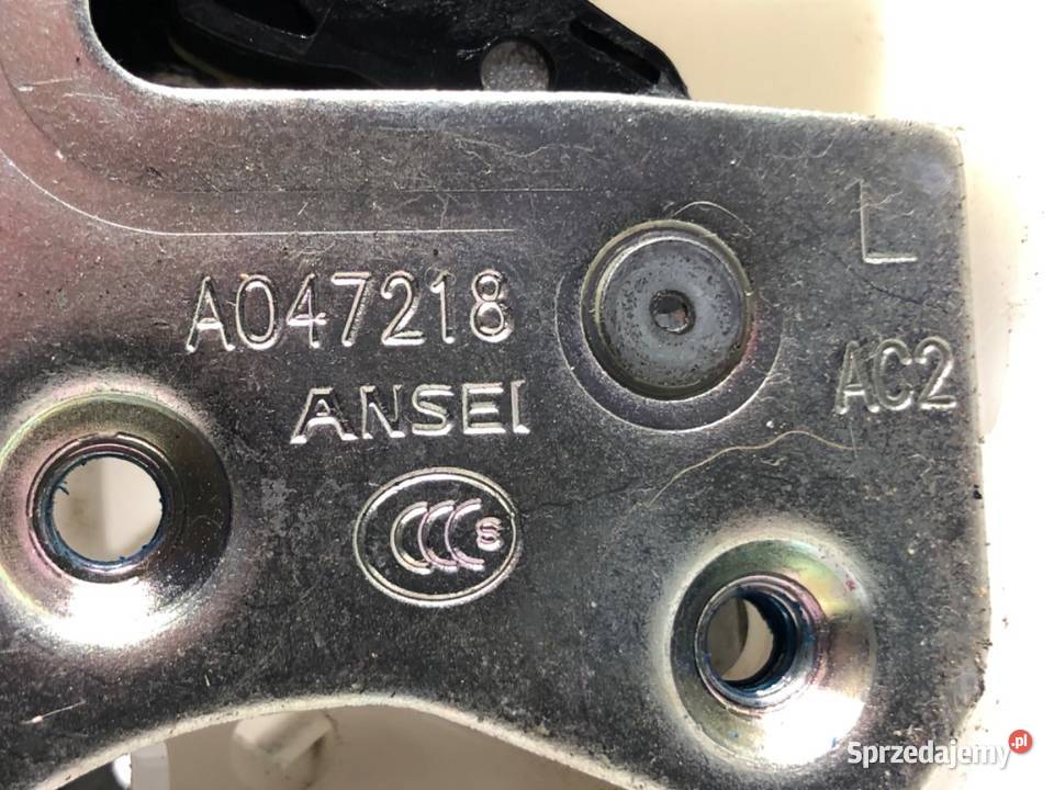 ZAMEK DRZWI LEWY TYŁ PEUGEOT 4008 Hatchback