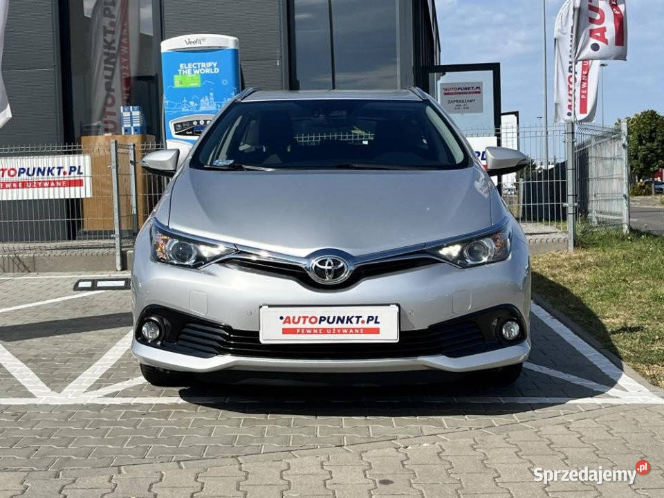 Toyota Auris 2017r Salon Czujniki Kamera Niski benzyna Poznań
