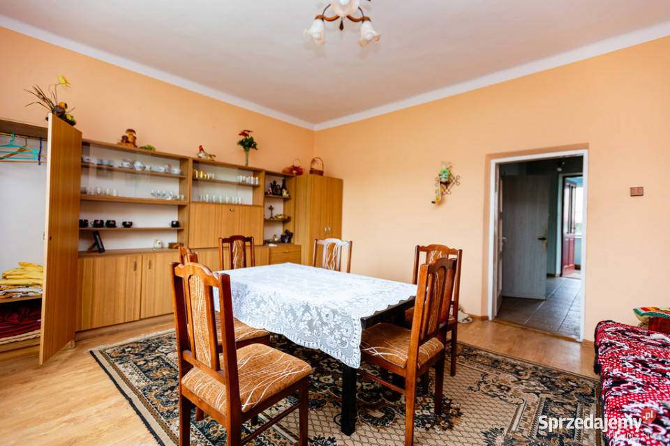 sprzedaży domu wolnostojącego 200m2 Łowczów