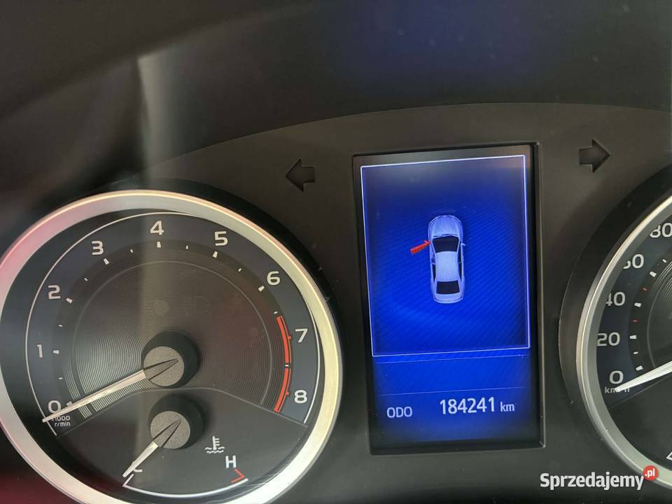 Toyota corolla 2017 r szara sprzedam