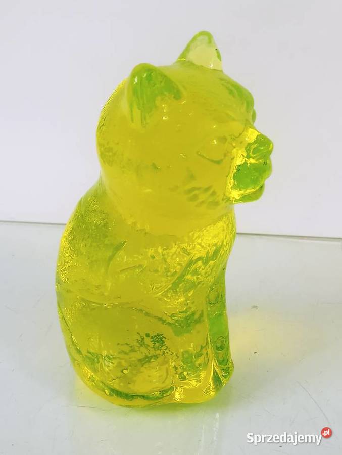 Figurka Kot Szkło Uranowe Nowa Sól