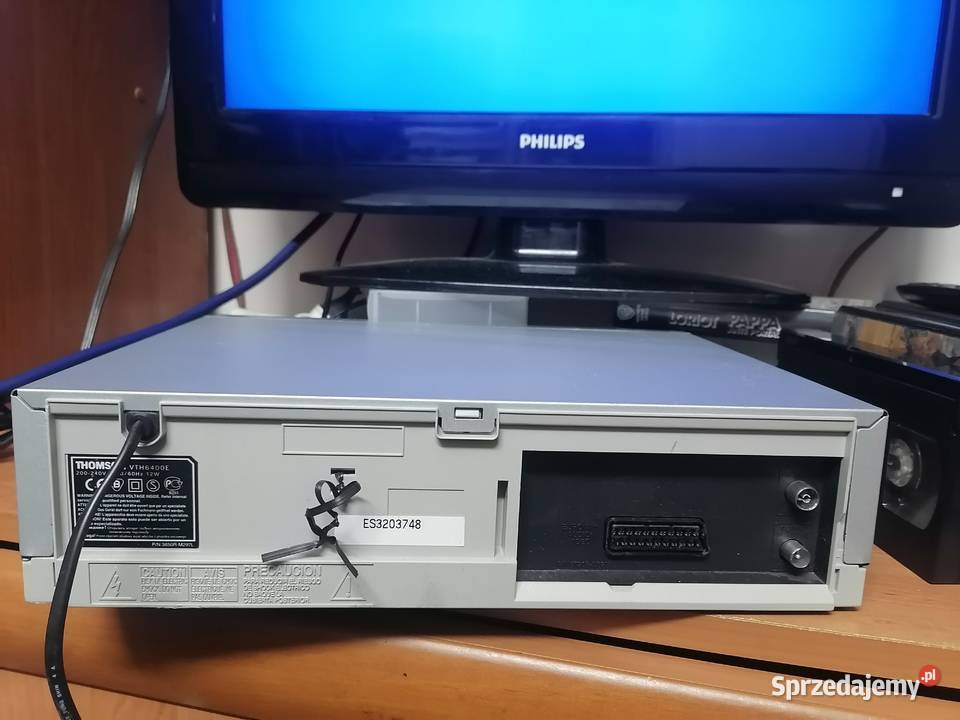Magnetowid VHS Thomson VTH6400 stereo pilot śląskie Częstochowa