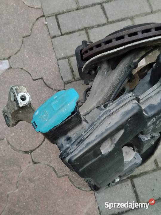 Zbiornik płynu spryskiwaczy Audi A4 B9 2018 wielkopolskie sprzedam
