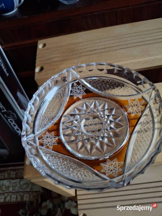 Puchari I spodeczki kryształowe Serwisy