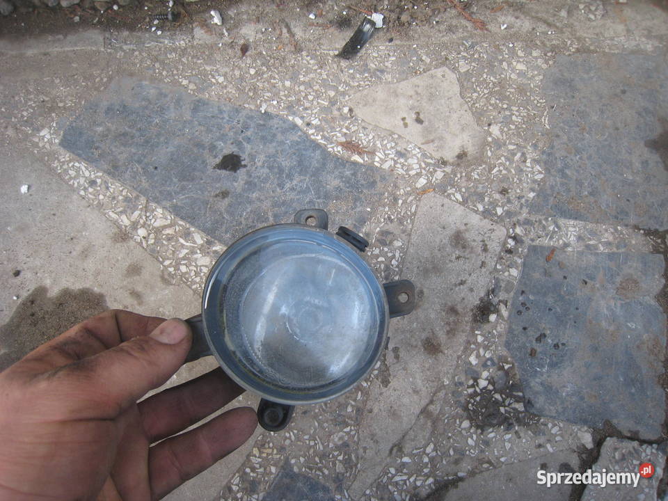 Lampa przeciwmgielna lewa halogen Ford Mondeo