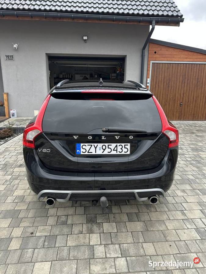 Sprzedam samochód Volvo V60 R Design 2012 model nieuszkodzony Żywiec