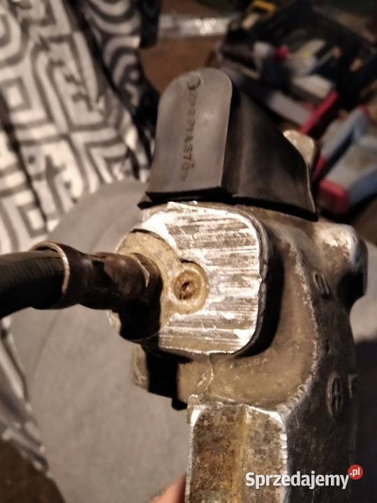 Zaciska chamulcowt tył Polonez Fiat 125 Usza Wielka