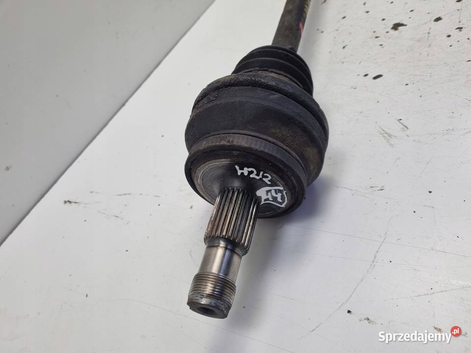 Mercedes W212 22 CDI PRAWA TYLNA PÓŁOŚ półośka Janów