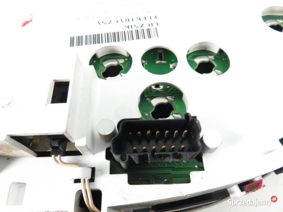 LICZNIK ELEKTRYCZNY CHRYSLER VOYAGER IV Motoryzacja