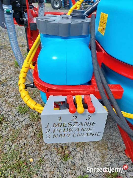 Opryskiwacz 800 l belka 15 m CALABRIA HYDRO nieuszkodzony