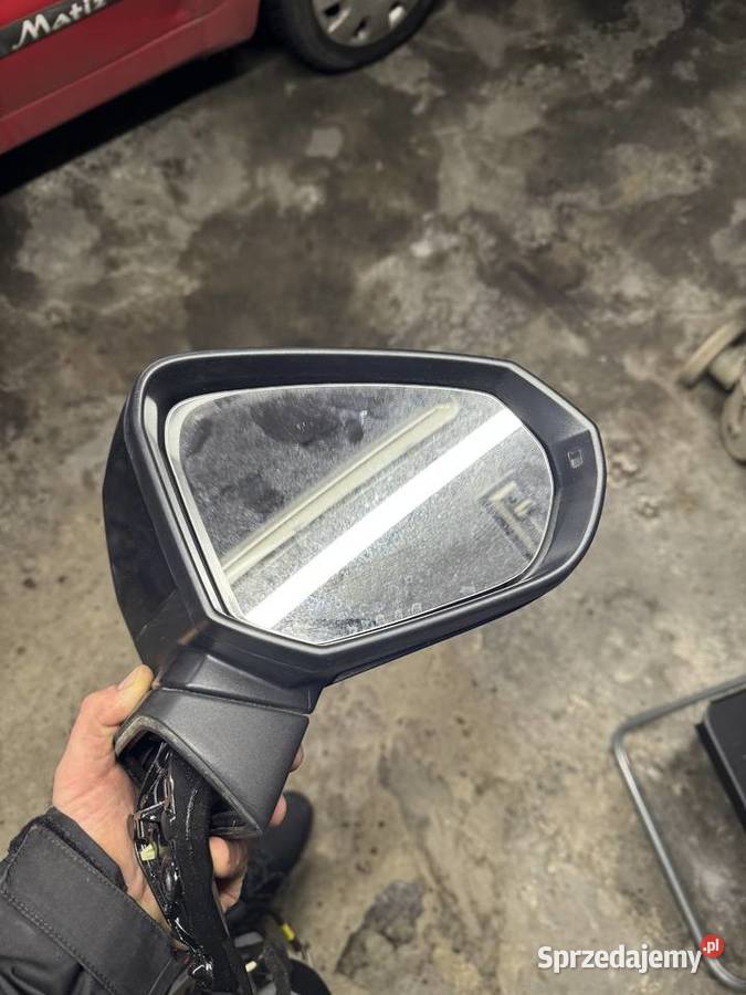 Prawe lusterko Audi Q3 83a LY9T lubelskie Łuków