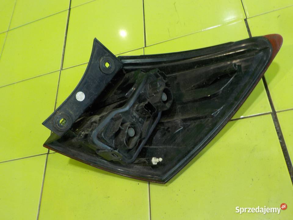 NISSAN QASHQAI I J10 10r 5D lampa lewa tyl osobowe mazowieckie Suków