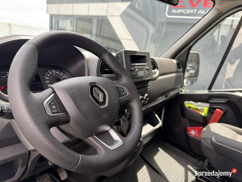 Renault Master L3H2 7 osobowy brygadówka lift elektryczne szyby