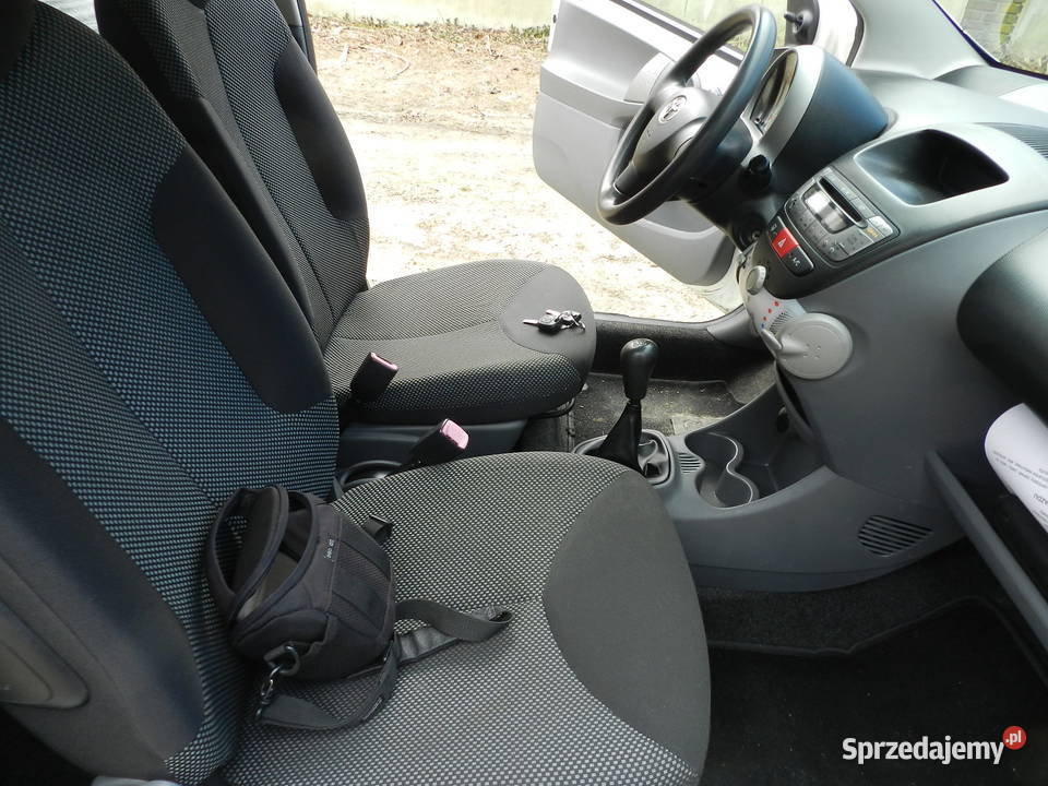 Toyota Aygo I mała tania niezawodna BEZ RDZY