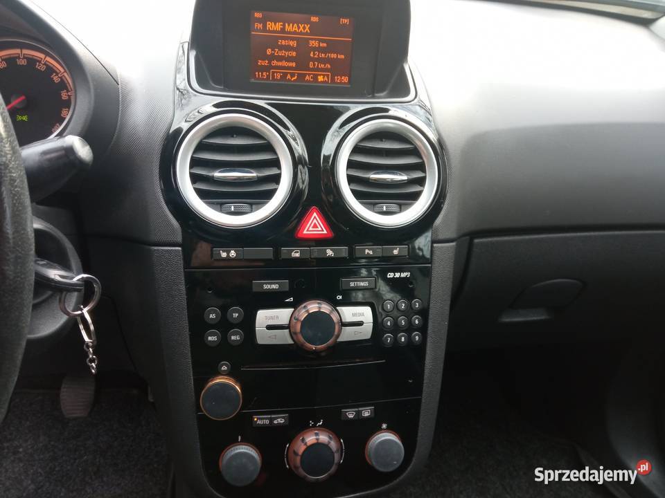 Opel Corsa 14 87 Bogato Wyposażona Ładna radio Katowice