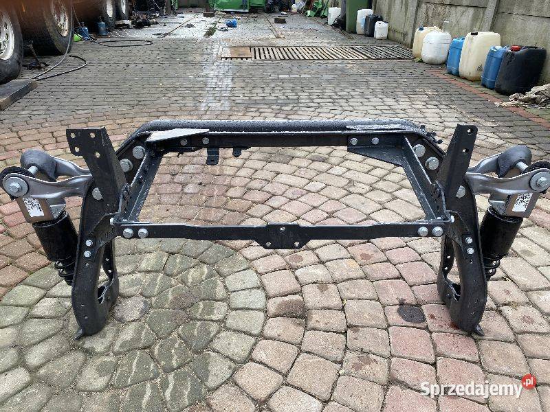 Zawieszenie kabiny tył Mercedes Actros Arosc MP4 Belki zawieszenia łódzkie Zgierz