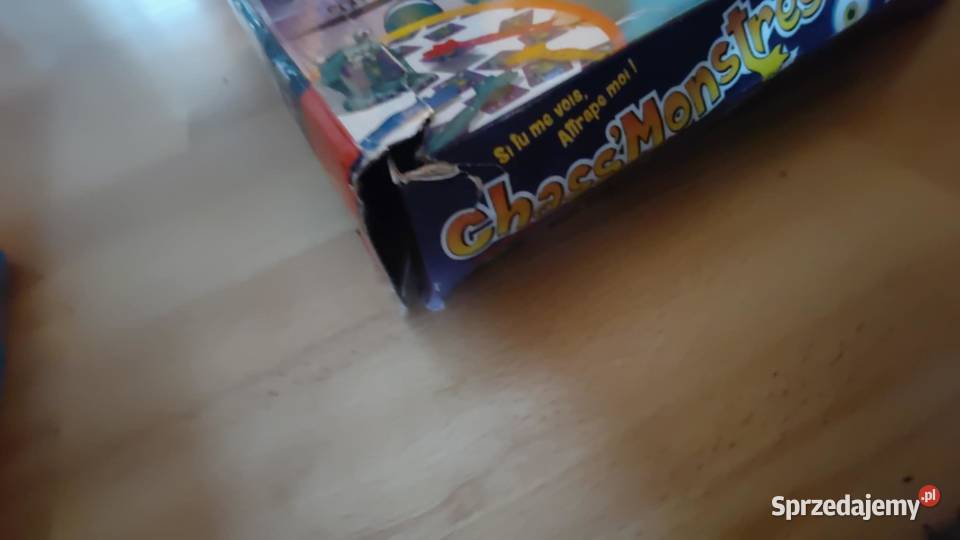 Educa Hunt Monsters A Game of Visual Agility and Książ Wielkopolski