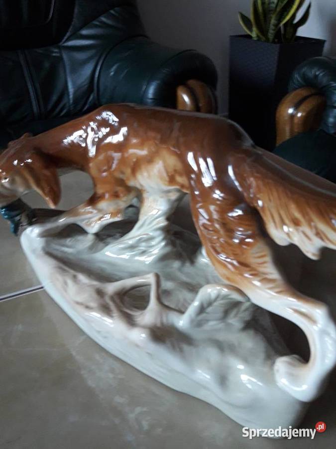 Królewski Royal Dux pies porcelanowy