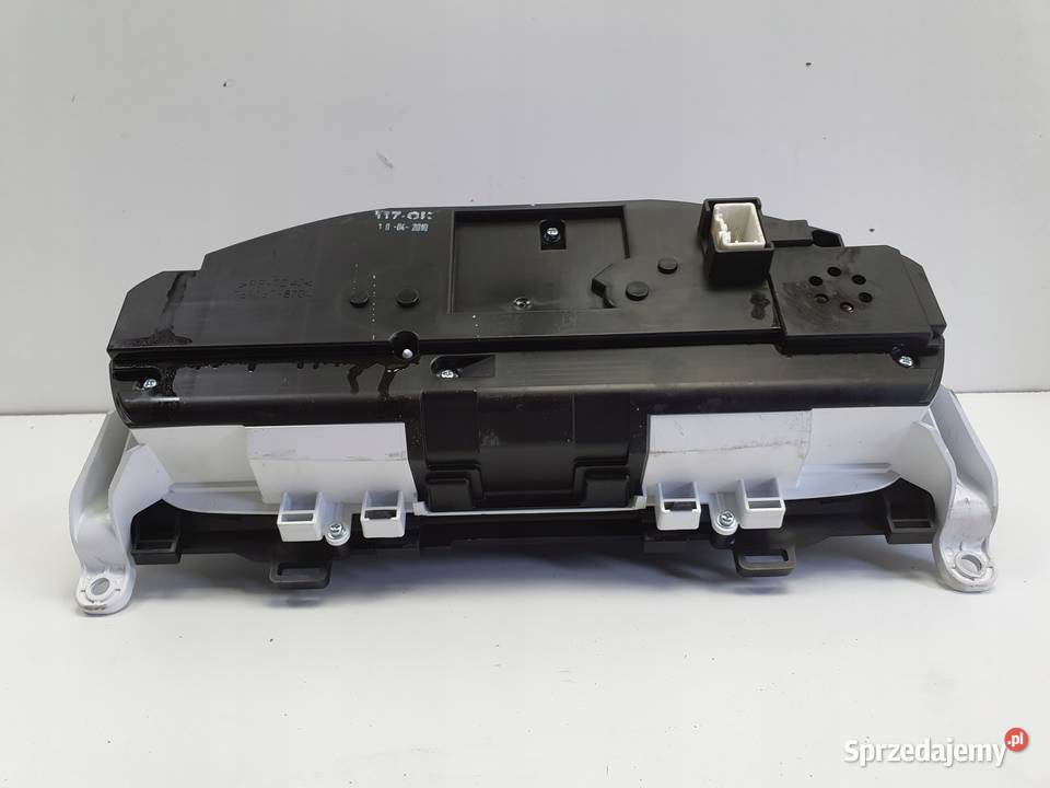 Volvo S60 II V60 I benzyna LICZNIK ZEGARY osobowe