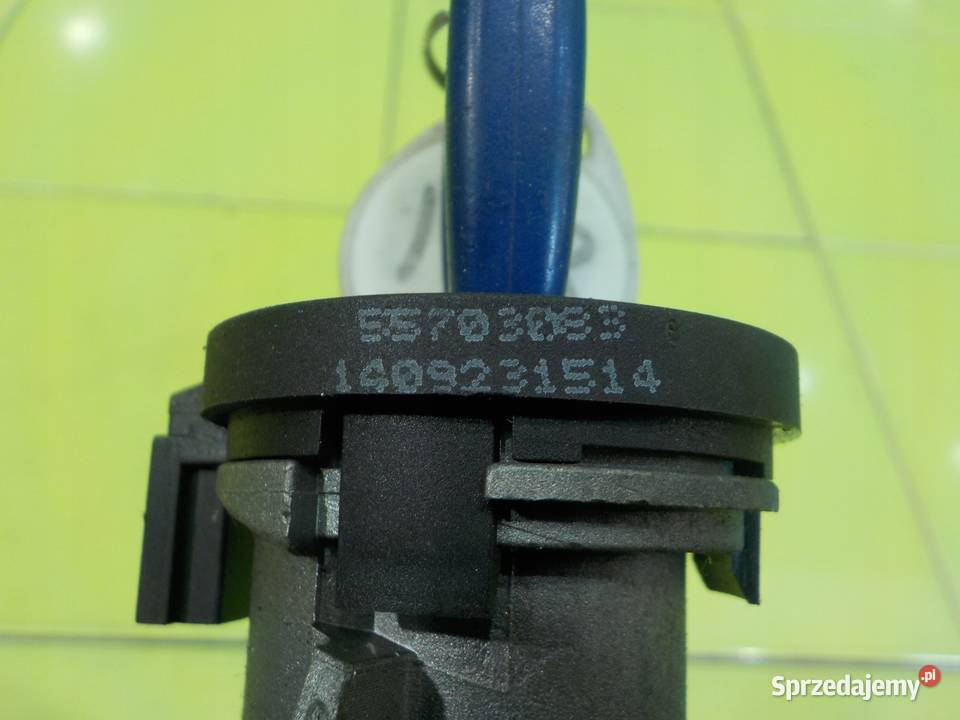 OPEL COMBO D 16r L1H1 stacyjka z kluczykiem Suków