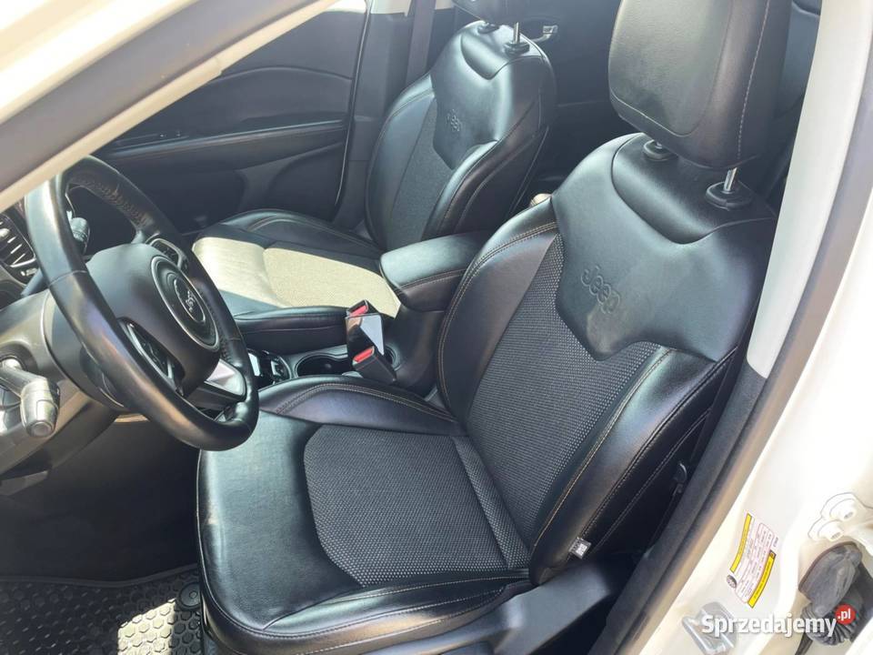 Jeep Compass Jeep Compass Limited 14 140 2019 23 nieuszkodzony Sochaczew