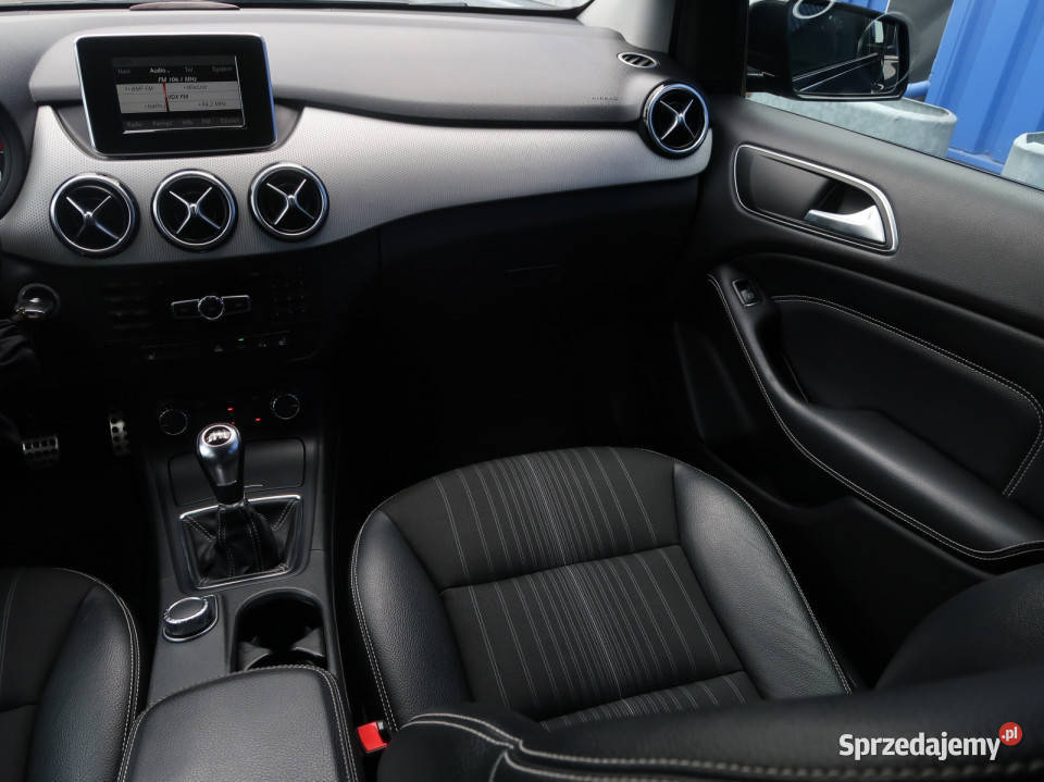Mercedes B B 180 Rok produkcji 2013 Lublin