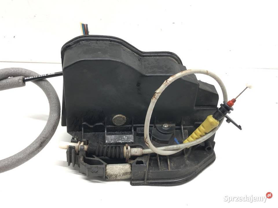 ZAMEK DRZWI LEWY PRZÓD BMW E87 Hatchback 0313