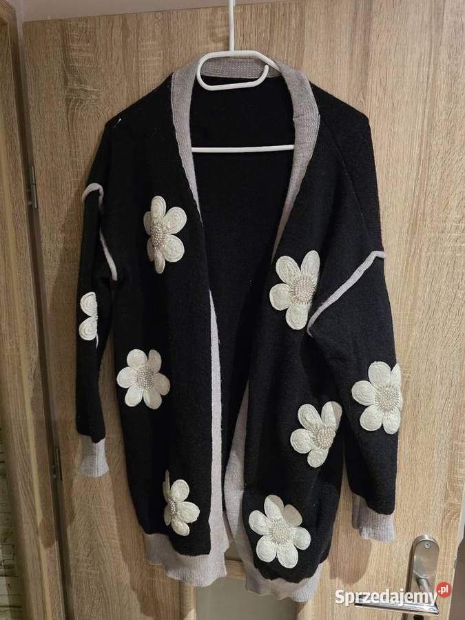 Nowy sweter wysadzany kamieniami Rozmiar uniwersalny Bytom